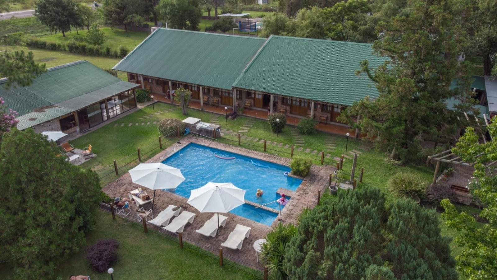 Termas del Daymán Hostal Canela מראה חיצוני תמונה