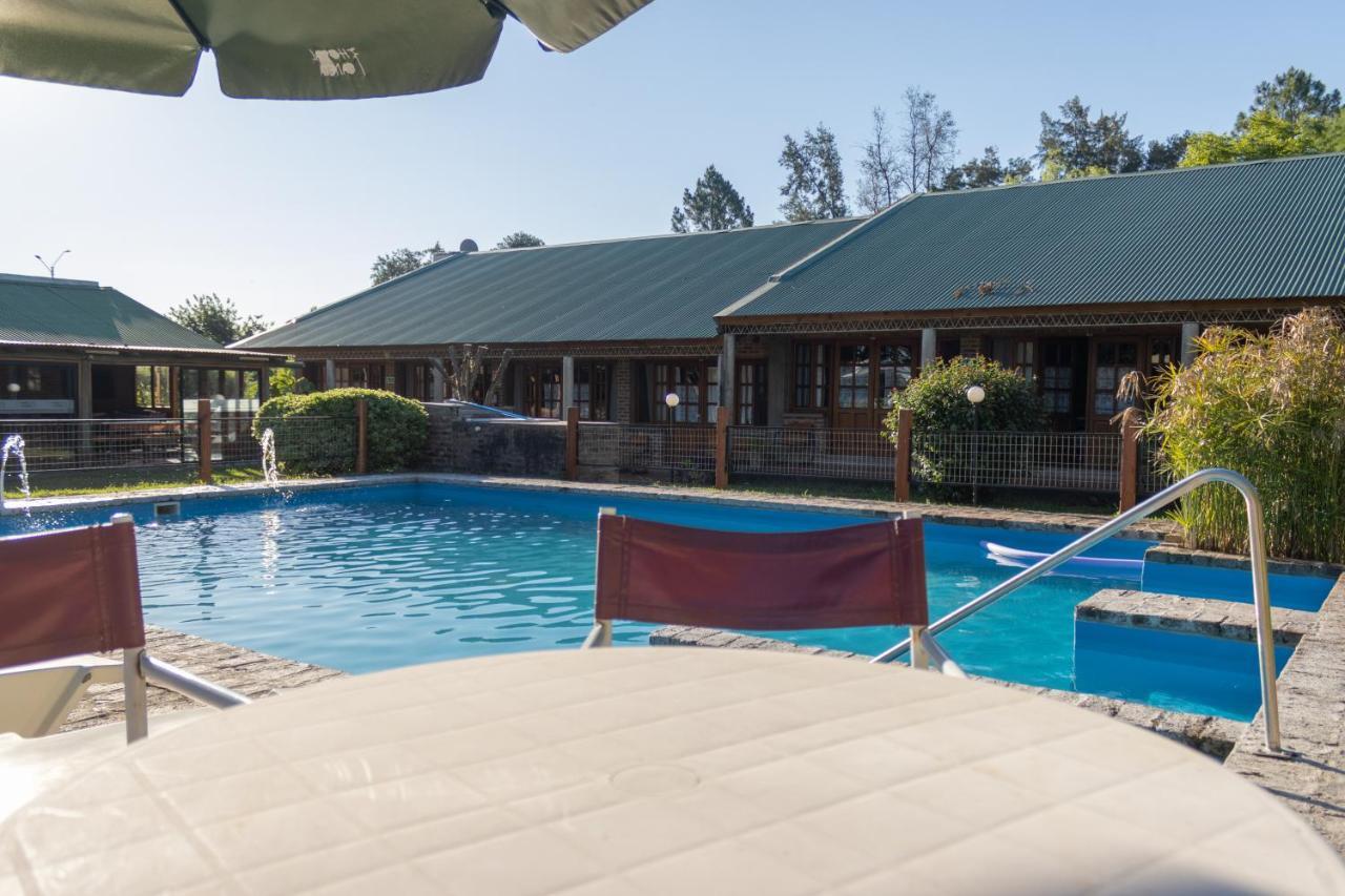 Termas del Daymán Hostal Canela מראה חיצוני תמונה