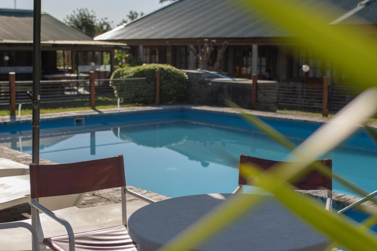 Termas del Daymán Hostal Canela מראה חיצוני תמונה
