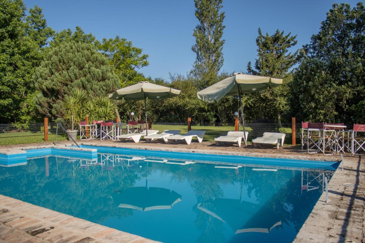 Termas del Daymán Hostal Canela מראה חיצוני תמונה